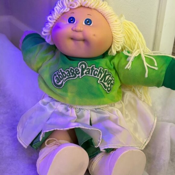 Vintage Cabbage Patch Doll - Picture 3 of 7